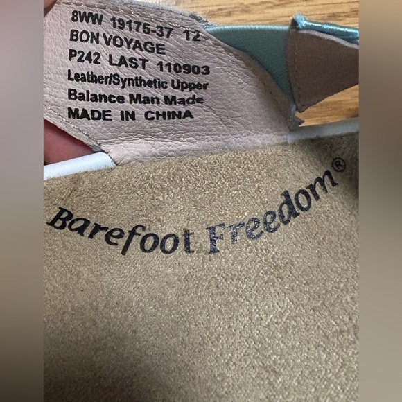 Barefoot Freedom Turquoise and White Sandals - Picture 6 of 6